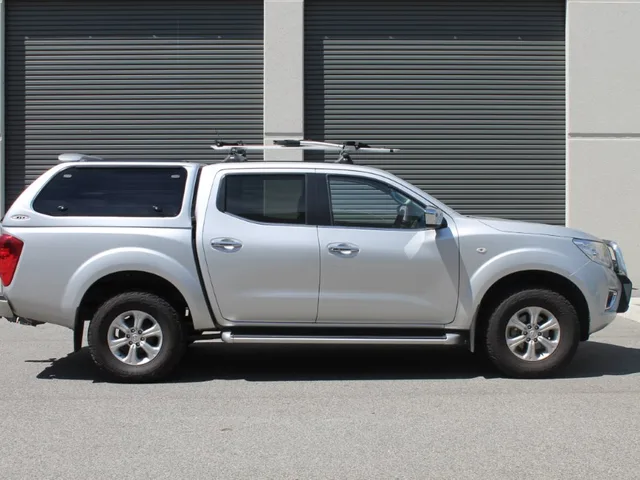 Canopy fitted to a Nissan NP300 in Adelaide